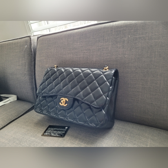 ✨Chanel jumbo in black with GHW✨ - Picture 4 of 16